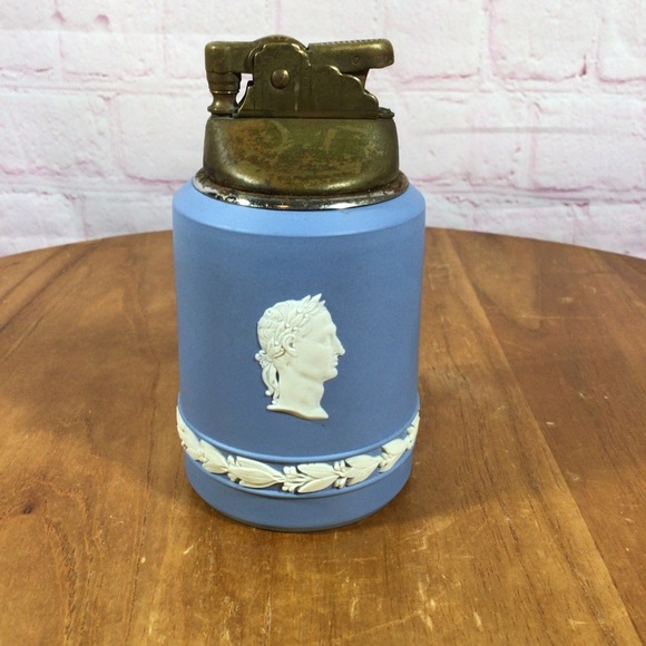 Wedgwood Other - Vintage Wedgwood Blue Jasperware Julius Caesar Decorative Table Top Accent
